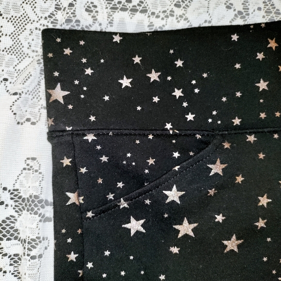 Torrid Pixie Pants - Picture 3 of 10